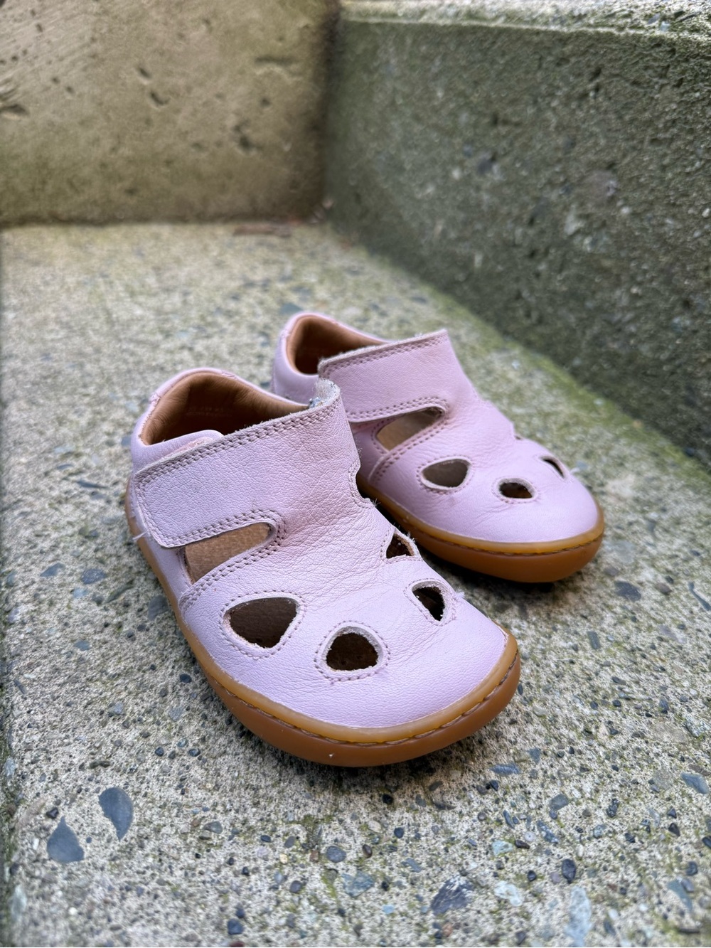 Camper Pink Leather Hook-and-Loop Kids Sandals